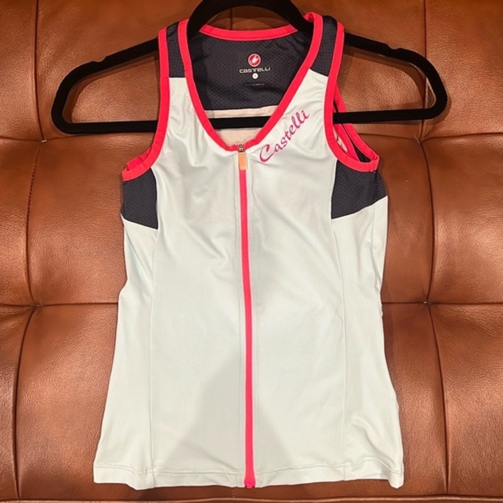 Castelli women’s cycling jersey with built in bra zip front Small